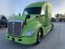 Used 2020 Kenworth T680 Sleeper in Tampa Florida