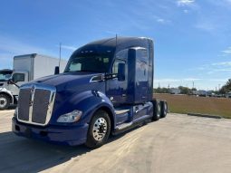 Used 2021 Kenworth T680 Sleeper in Laredo Texas