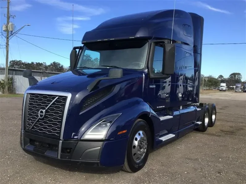 
								Used 2021 Volvo VNL760 Sleeper in Jacksonville Florida full									