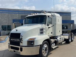 New 2025 Mack Anthem ANT64 Sleeper in Corpus Christi Texas