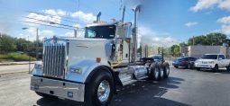 New 2025 Kenworth W900L Day Cab in Tampa Florida