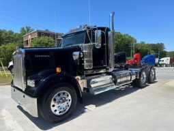 New 2025 Kenworth W900L Day Cab in McDonough Georgia