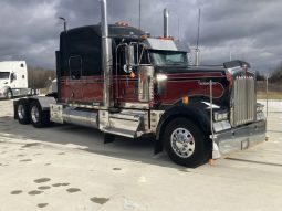 Used 2022 Kenworth W900L Sleeper in Van Buren Township Míchigan