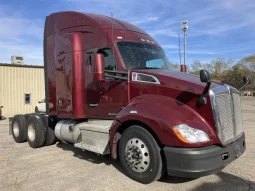 Used 2021 Kenworth T680 Sleeper in Troy Illinois