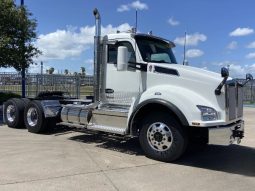 New 2025 Kenworth T880 Day Cab in Corpus Christi Texas