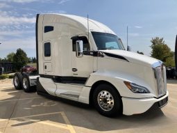 New 2025 Kenworth T660 Sleeper in Windsor Wisconsin