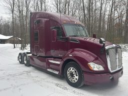 Used 2021 Kenworth T680 Sleeper in Mosinee Wisconsin