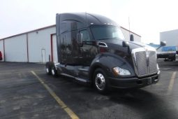 Used 2020 Kenworth T680 Sleeper in Grand Rapids Míchigan