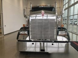 Used 2025 Kenworth W900B Day Cab in Saginaw Míchigan