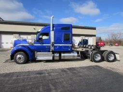 Used 2023 Kenworth W990 Sleeper in Oak Creek Wisconsin