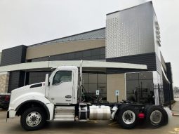 Used 2024 Kenworth T880 Day Cab in Windsor Wisconsin