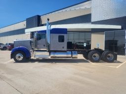 New 2025 Kenworth W900L Sleeper in Windsor Wisconsin