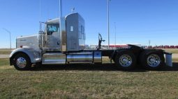 New 2025 Kenworth W900L Sleeper in York Nebraska