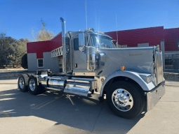 New 2025 Kenworth W900L Day Cab in Lincoln Nebraska