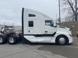 New 2025 Kenworth T680 Sleeper in Des Moines Iowa