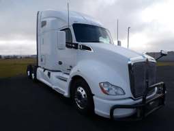 Used 2021 Kenworth T680 Sleeper in Menomonie Wisconsin