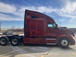 Used 2020 Kenworth T680 Sleeper in Windsor Wisconsin