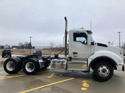 Used 2024 Kenworth T880 Day Cab in Windsor Wisconsin