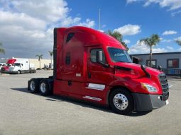 Used 2021 Freightliner Cascadia Sleeper in Fresno California