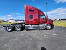 Used 2021 Kenworth T680 Sleeper in Menomonie Wisconsin