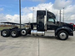 Used 2021 Kenworth T880 Sleeper in Converse Texas