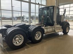 Used 2025 Kenworth W900B Day Cab in Saginaw Míchigan