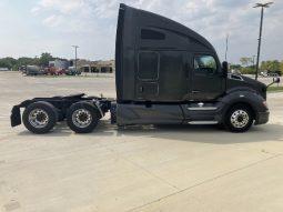 Used 2020 Kenworth T680 Sleeper in Van Buren Township Míchigan