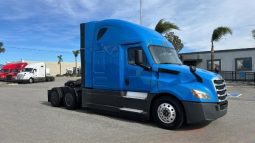 Used 2021 Freightliner Cascadia Sleeper in Fontana California