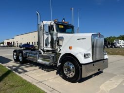 New 2025 Kenworth W900L Day Cab in Clinton North Carolina