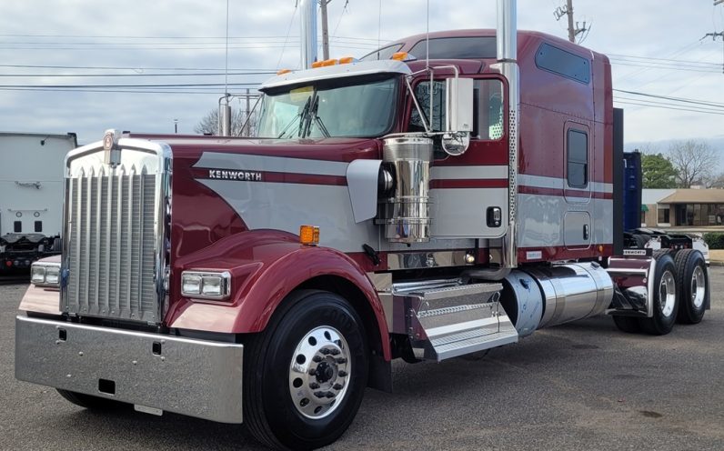 
								New 2025 Kenworth W900L Sleeper in Memphis Tennessee full									