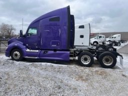 Used 2020 Kenworth T680 Sleeper in Dearborn Míchigan