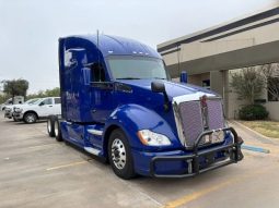 Used 2021 Kenworth T680 Sleeper in Laredo Texas