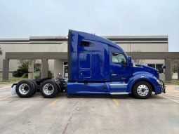 Used 2021 Kenworth T680 Sleeper in Laredo Texas