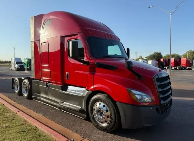 
								Used 2021 Freightliner Cascadia Sleeper in Oklahoma City oklahoma full									