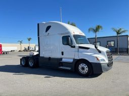 Used 2021 Freightliner Cascadia Sleeper in Fontana California