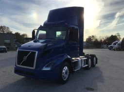 Used 2020 Volvo VNR 300 Day Cab in Maple Shade New Jersey