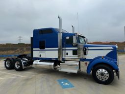 New 2025 Kenworth W900L Sleeper in Alvarado Texas