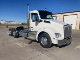 New 2025 Kenworth T880 Day Cab in York Nebraska