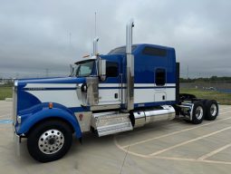 New 2025 Kenworth W900L Sleeper in Alvarado Texas