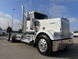 New 2025 Kenworth W900L Day Cab in Colorado Springs Colorado