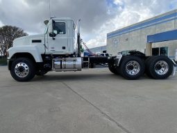 New 2025 Mack Pinnacle PI64 Day Cab in Corpus Christi Texas