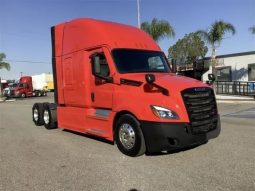 Used 2022 Freightliner Cascadia Sleeper in Fontana California