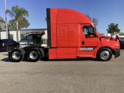 Used 2022 Freightliner Cascadia Sleeper in Fontana California