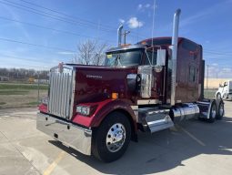 New 2025 Kenworth W900L Sleeper in St. Joseph Missouri