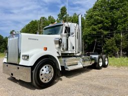 New 2025 Kenworth W900L Day Cab in Longview Texas