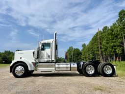 New 2025 Kenworth W900L Day Cab in Longview Texas