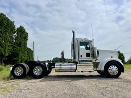 New 2025 Kenworth W900L Day Cab in Longview Texas