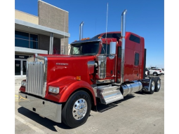 New 2025 Kenworth W900L Sleeper in Omaha Nebraska