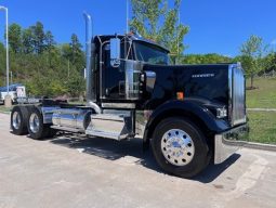 New 2025 Kenworth W900L Day Cab in Gainesville Georgia