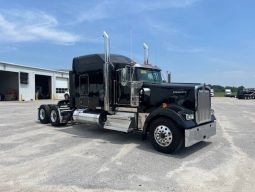 New 2025 Kenworth W900L Sleeper in Battleboro North Carolina